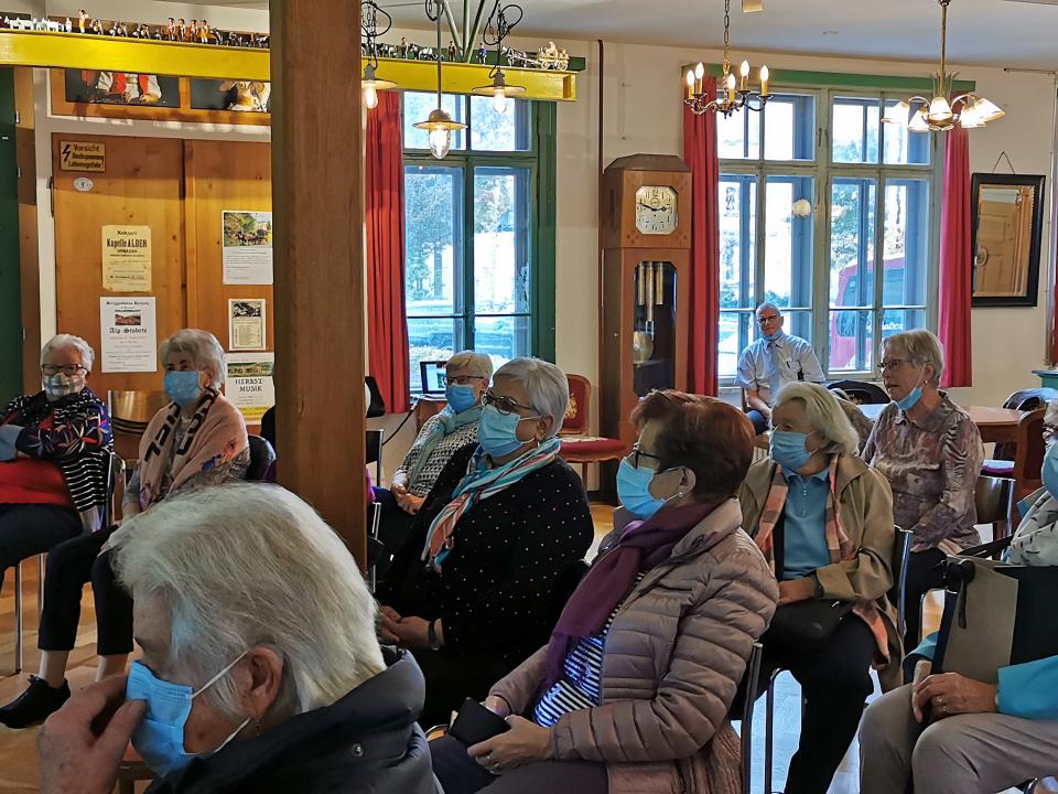 2020.10.21 Seniorenausflug Hackbrettwerkstatt Herisau Hr. Alder