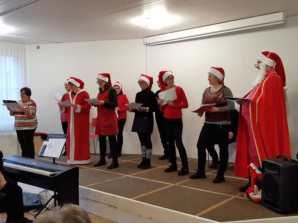2021.12.08 Adventsfeier mit Singgruppe St. Peter
