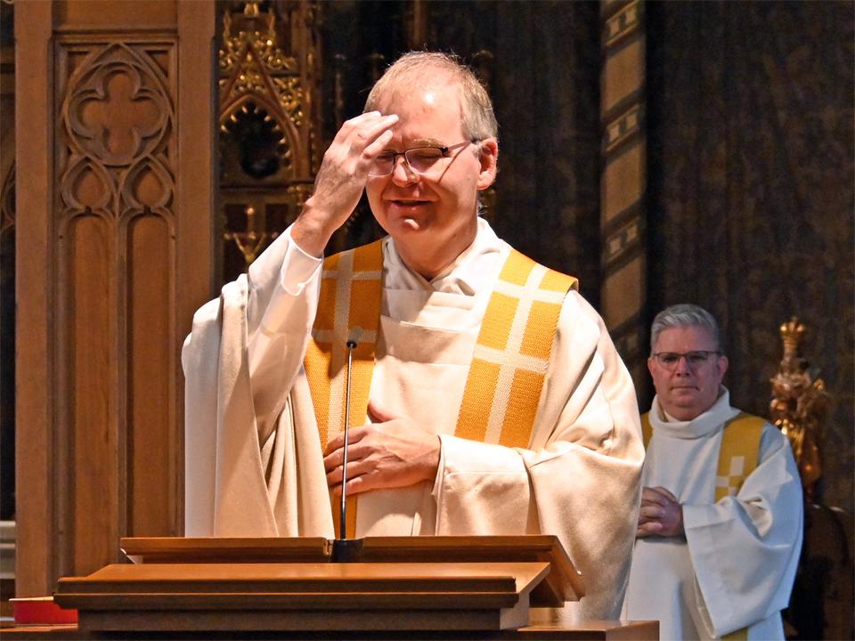 05 Erster Gottesdienst Pius Troxler