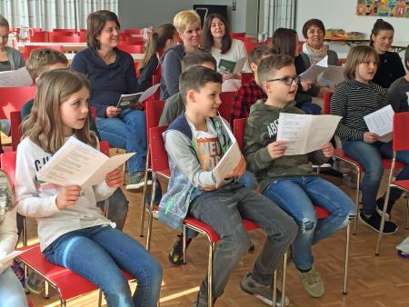 St. Peter: Eltern-Kind Tag der Erstkommunikanten