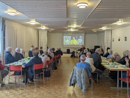 2023.03.08 Nach dem Krankensalbungs-GD mit Vortrag über Priesterweihe von Boris Schlüssel