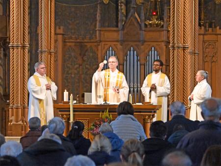 11 Erster Gottesdienst Pius Troxler