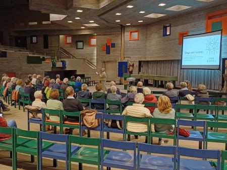 Krieg zwischen Kirche und Pazifismus