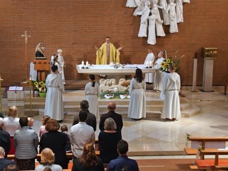 Erstkommunion 2021 in der Kirche St. Maria und Antonius (4. Gruppe)